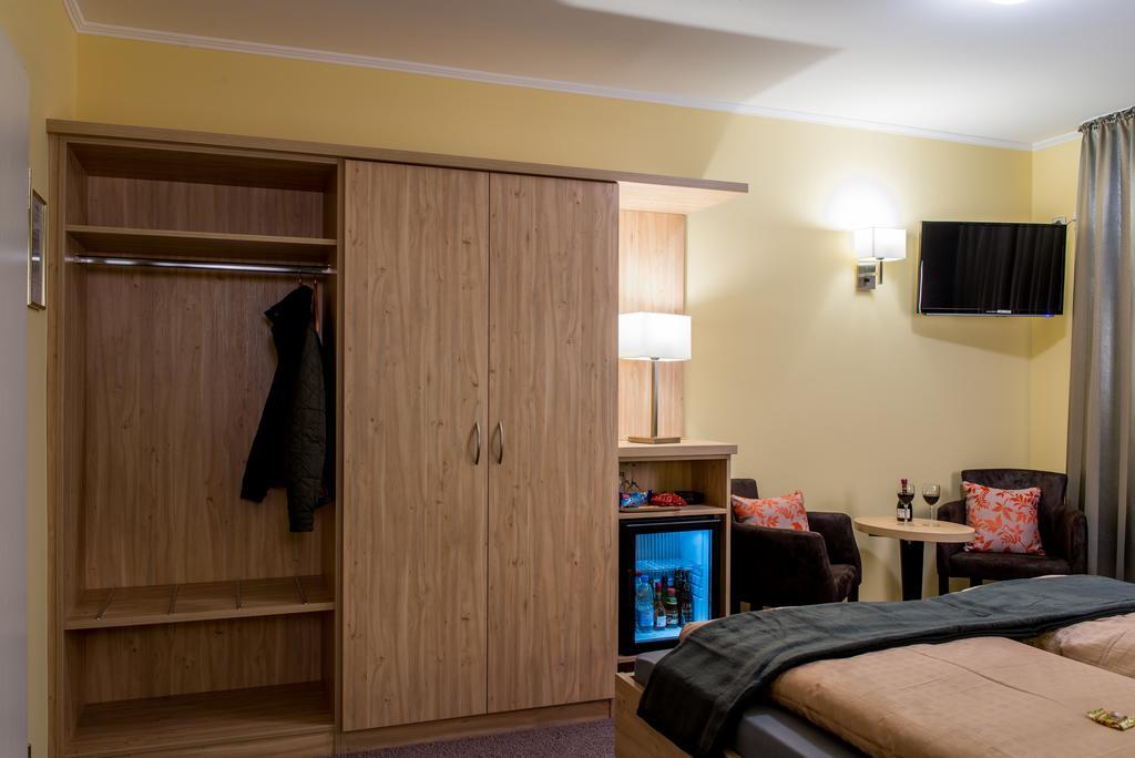 Landhotel Zur Post Bad König Zimmer foto